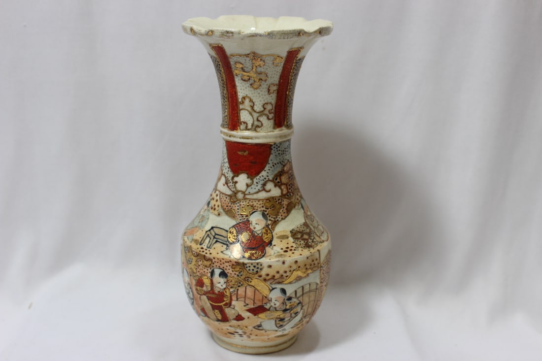 Japanese Satsuma Vase: 19th / 20th century. 8 1/2" tall.