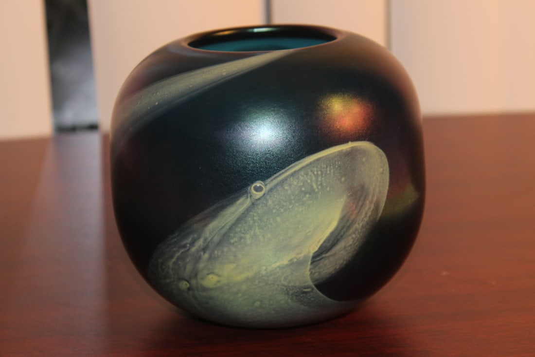 Eickholt Glass Vase/Jar (1 of 7)
