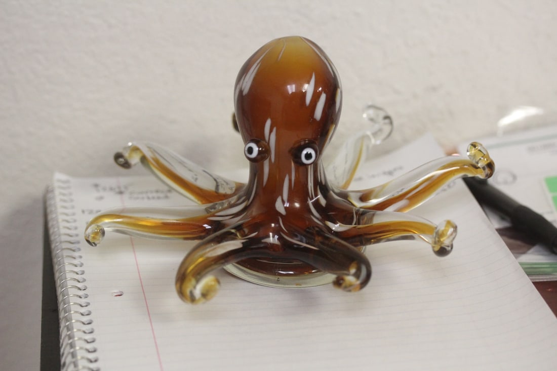 Art Glass Octopus: 4" tall