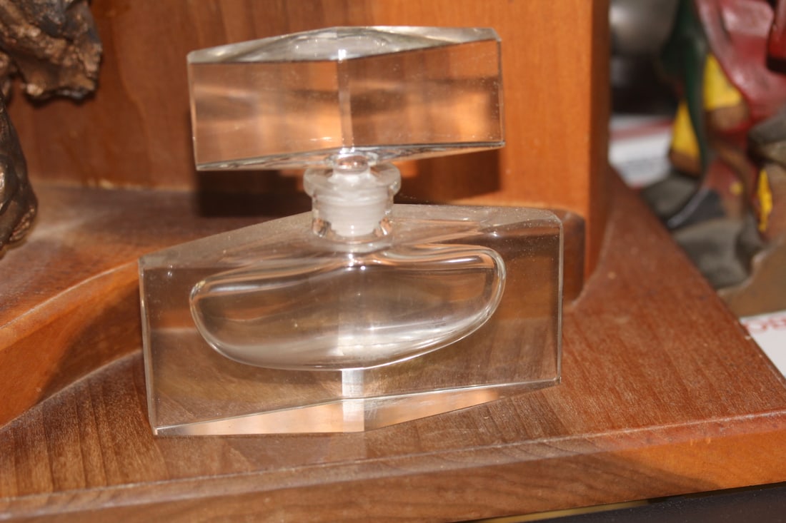 Art Glass Perfume Bottle: possibly deco period - 4 3/8" wide