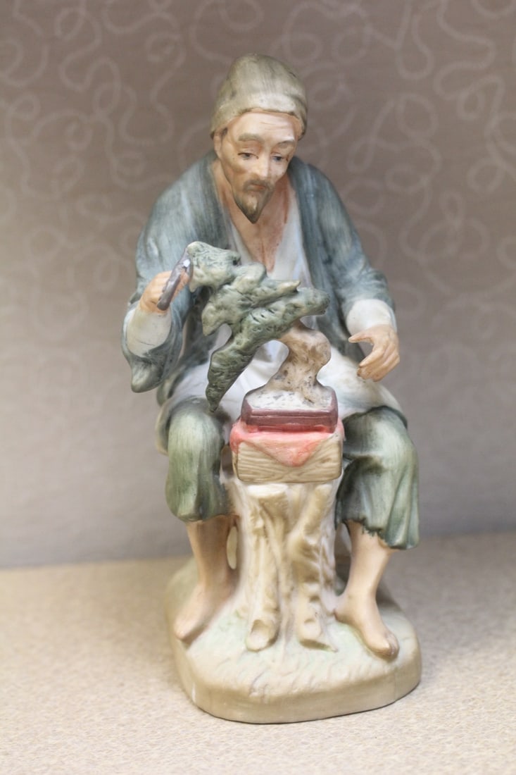Hand Painted Japanese Figurine: 7 1/4" tall