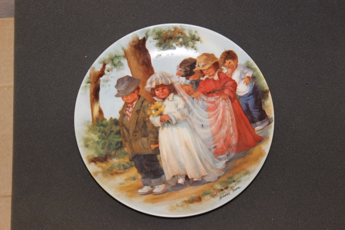 Collector's Plate "Here Comes The Bride" (1 of 3)