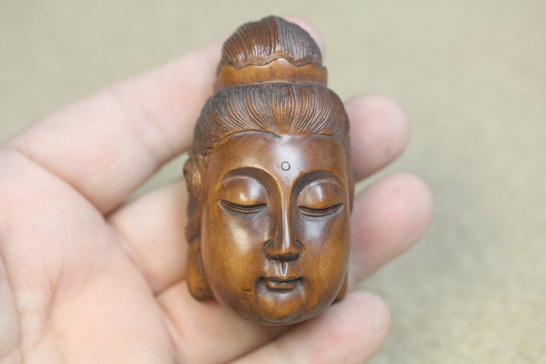 Signed Japanese Wood Netsuke Face (1 of 10)