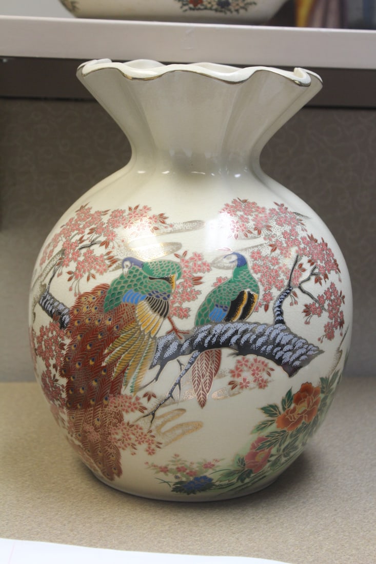 Japanese Satsuma Vase (1 of 7)
