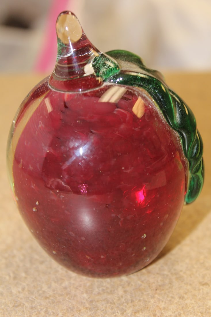 Gibson Art Glass Fruit Form Paperweight: 3 1/2" tall