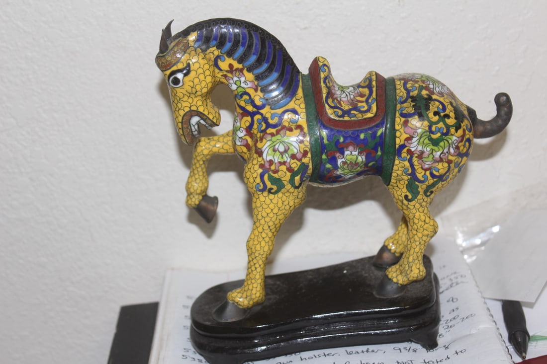 A Chinese Cloisonne Horse: 7 3//4" across