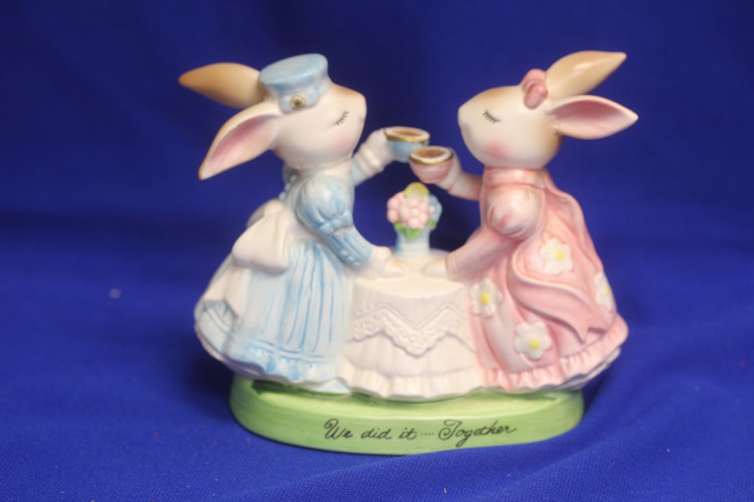 Cherished Moments Figurine: 5 3/4" across