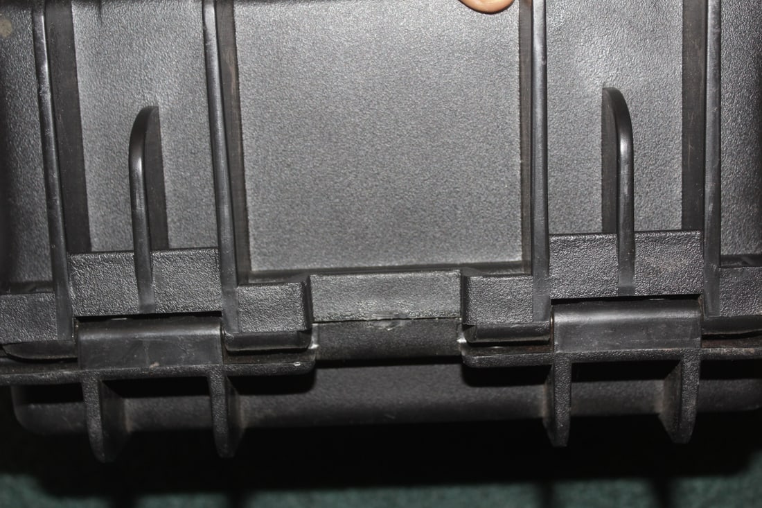Empty 3 Slots Invicta Watch Case - 5