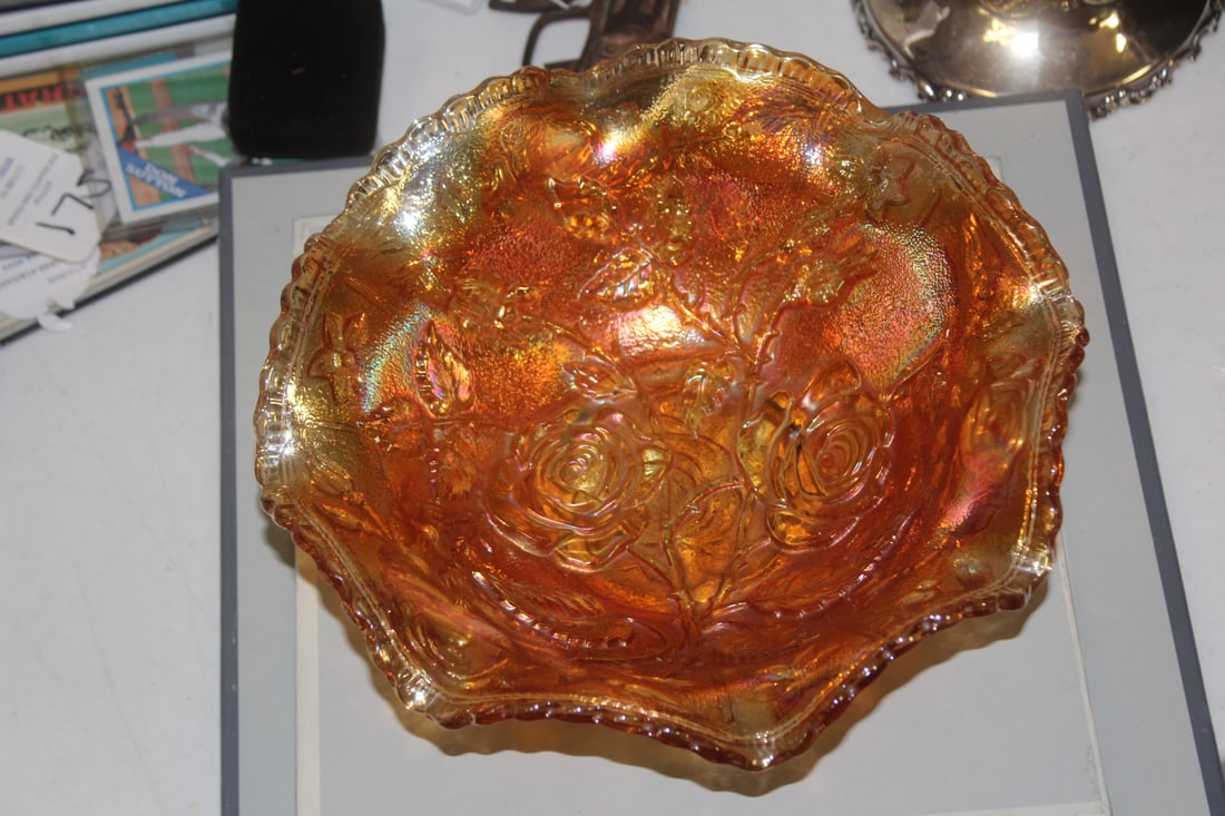 Large Carnival Glass Bowl: Rose pattern - 9 1/8" in diameter