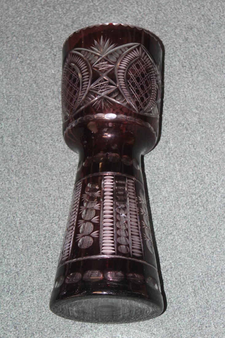 Impressive Amethyst Vase - 6