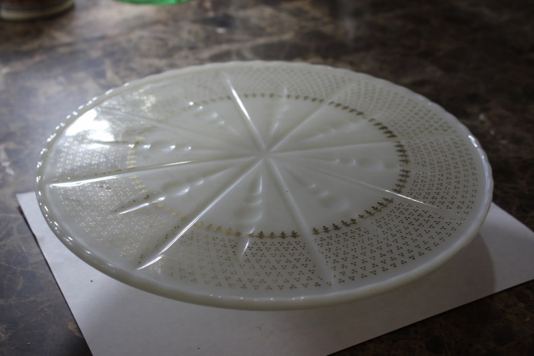 A Gold Glitted Glass Cake Plate: 10 inches in diameter