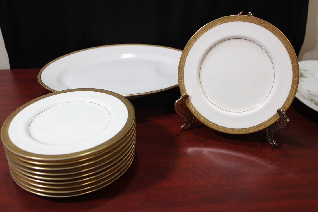 Lot of 11 Plates: widest= 13 3/8" long