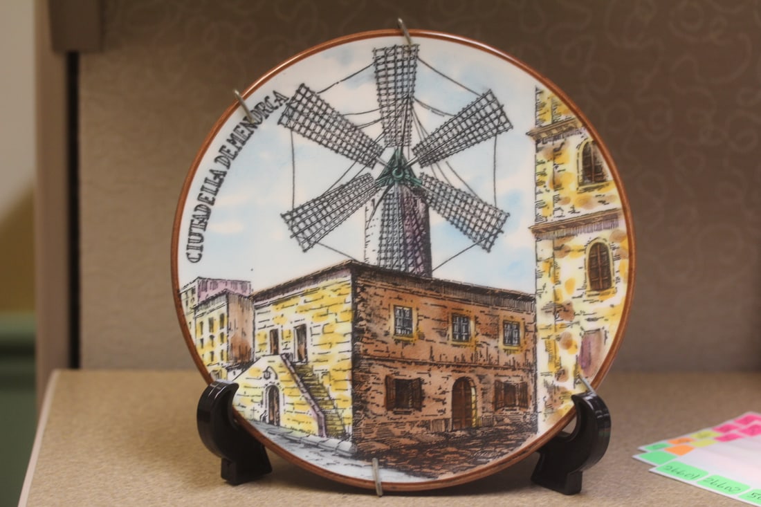 Spain Collectors Plate: 7 inches in diameter