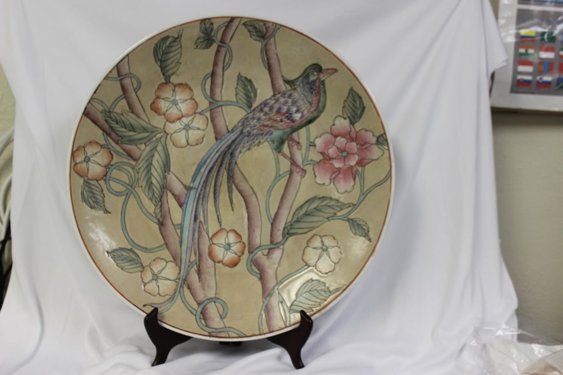 A Chinese Decorative Porcelain Charger: 14 1/4" in diameter