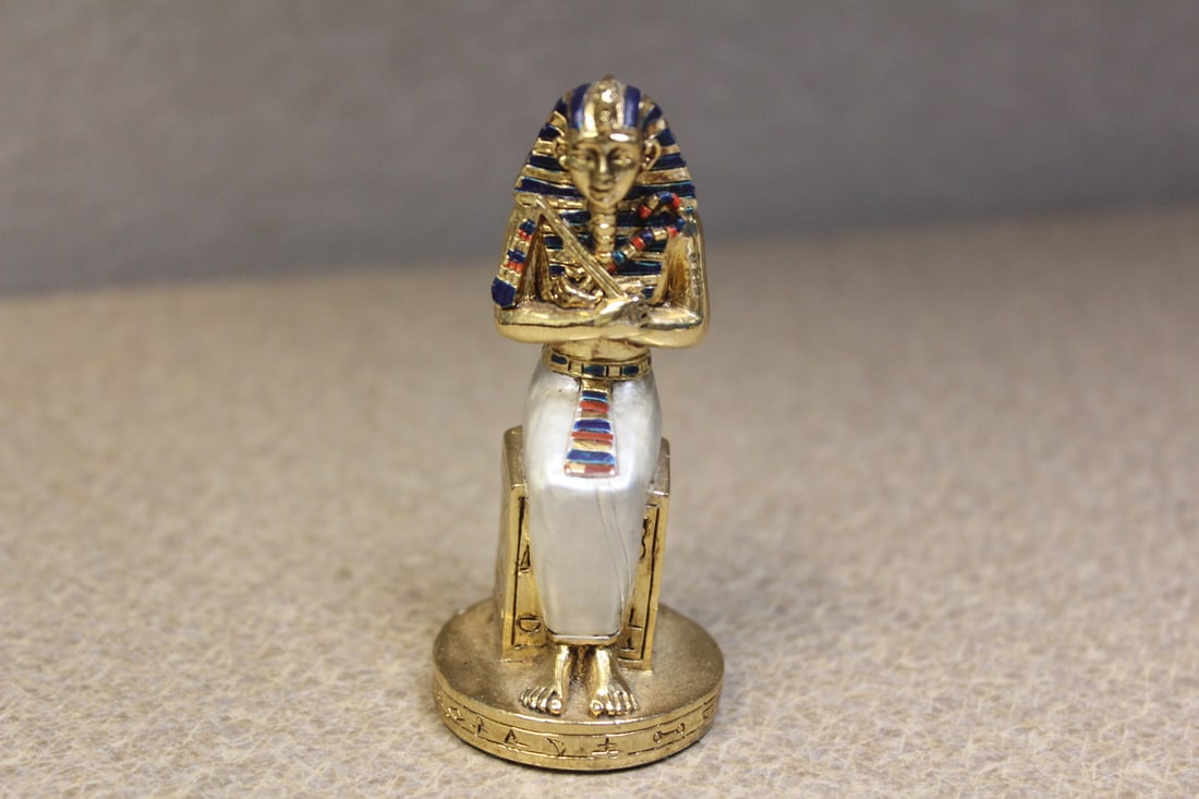 Solid Brass Egyptian Figurine: 3" tall