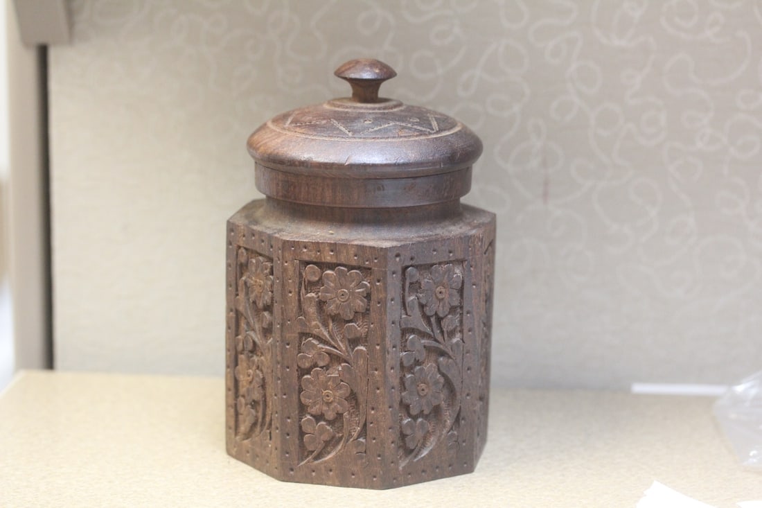 Cylinder Exotic Wood Box: well carved - 6 1/2" tall