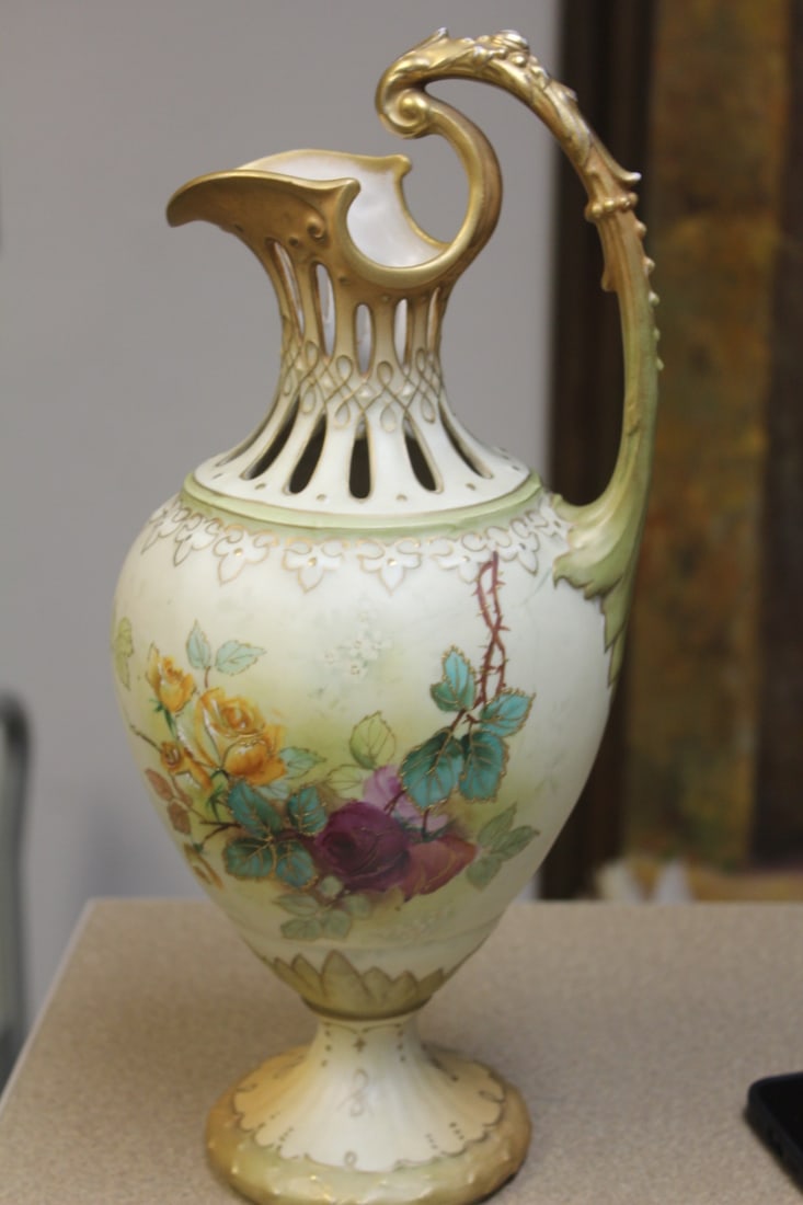 Alexander Works Porcelain Ewer (1 of 8)
