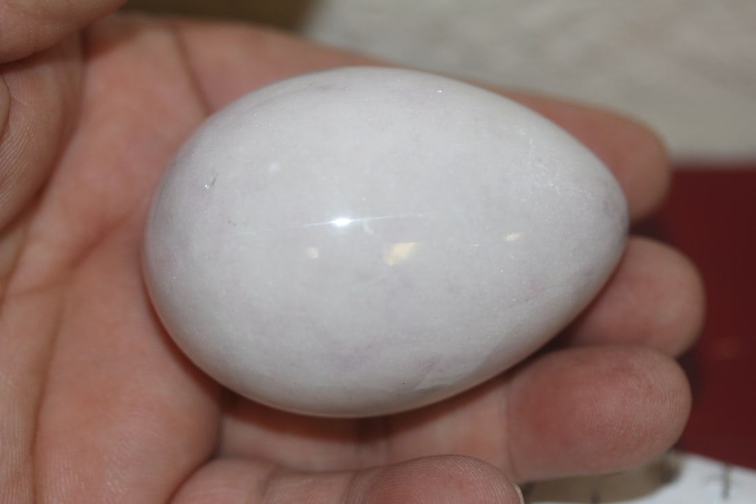 Gemstone Egg: 2 1/2" across