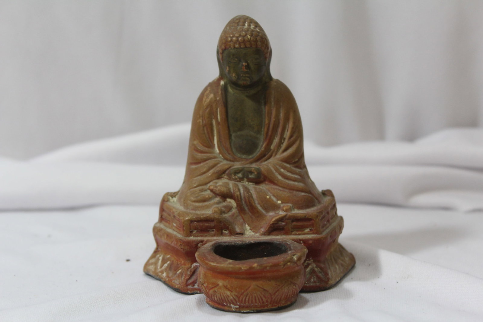 A Vintage Japanese Buddha Figurine: 4 1/2" tall