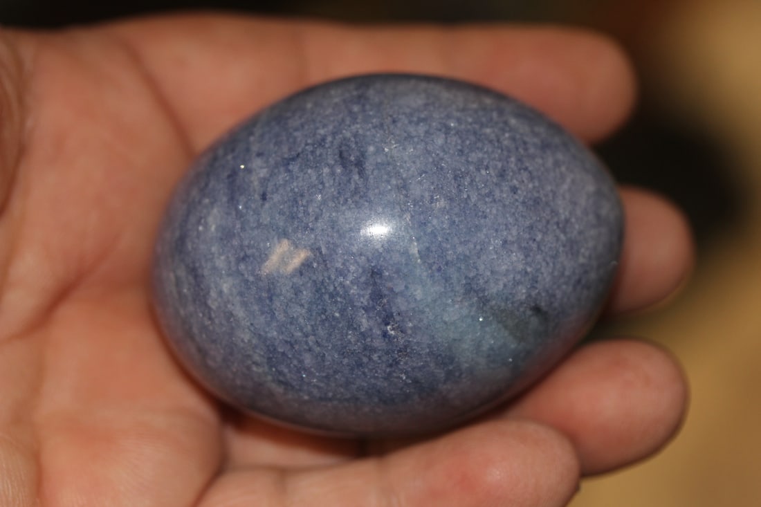 Gemstone Egg: 2 1/2" across