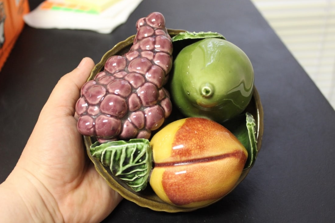 A 3 Dimensional Fruit Bowl with Fruits: Label peeled off, but most likely Portugal - 6 1/4" in diameter x 4" tall