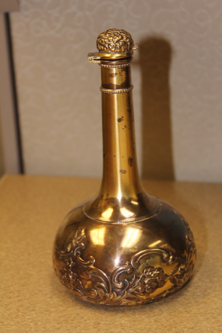 Wilcox Silverplated Perfume Bottle (1 of 7)