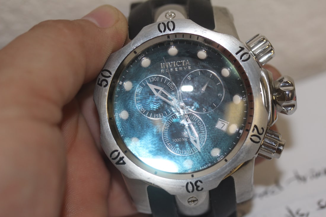 Chronographic Invicta Watch - 2