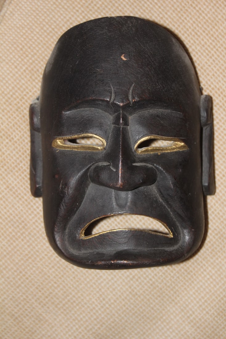 Japanese Wooden Mask: possibly old - top to bottom= 6 1/2 inches