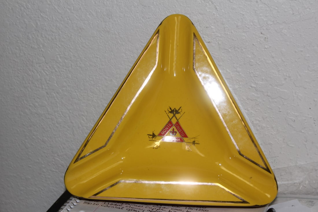 Montecristo Cigar Ceramic Ashtray: 8 7/8" across
