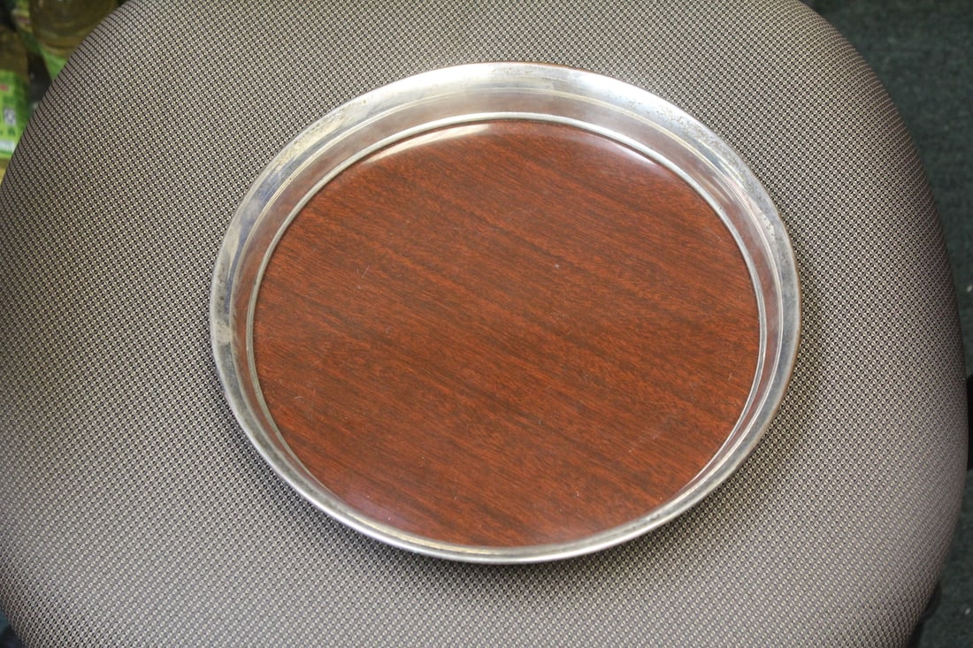 Silverplate and wood serving tray: 10 1/8" diameter