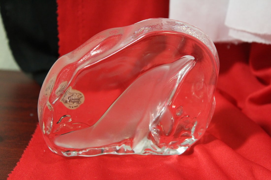 A Crystal Dolphin Paperweight: 4 1/2" in diameter