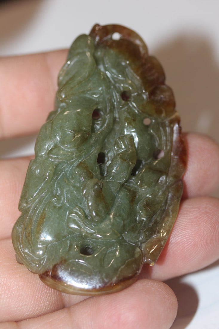 Jadeite Pendant: well carved - 2 1/2" in diameter