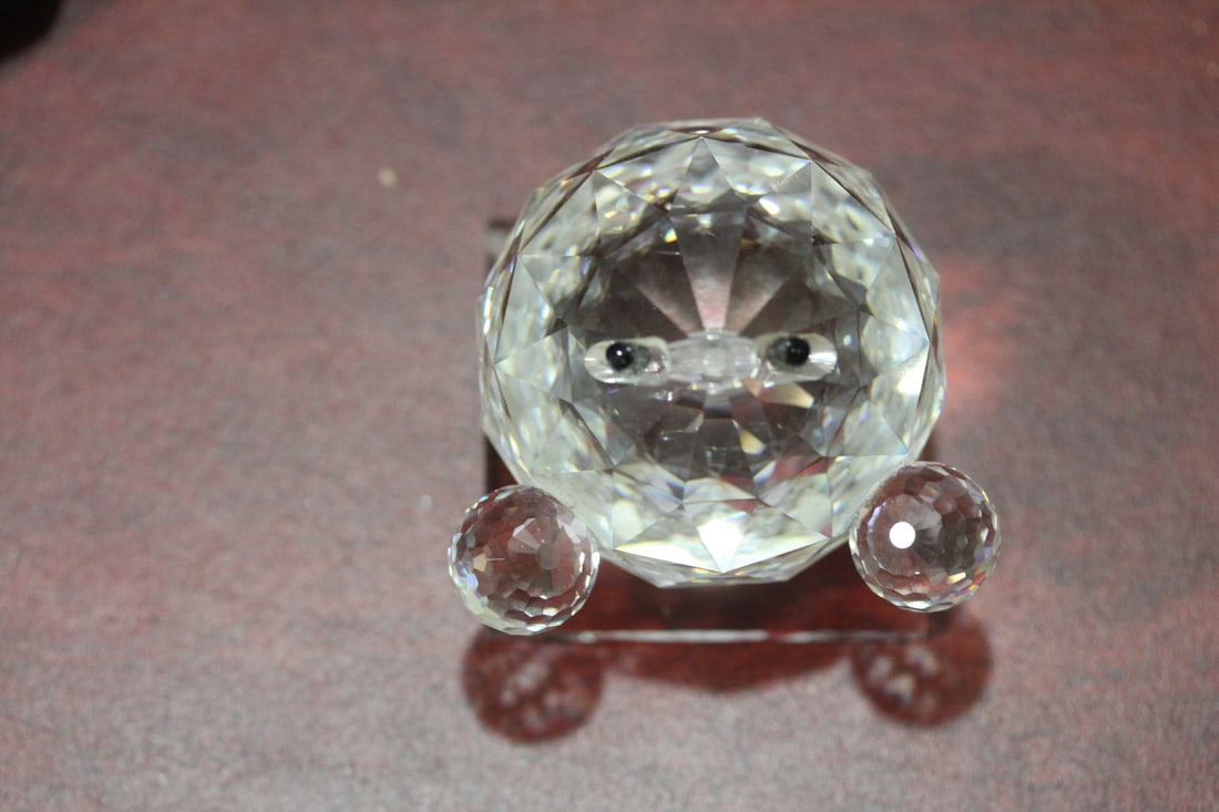 A Crystal Mouse with Undertray: possibly Swarowski - unsigned - 1 7/8" in diameter, not including the ears