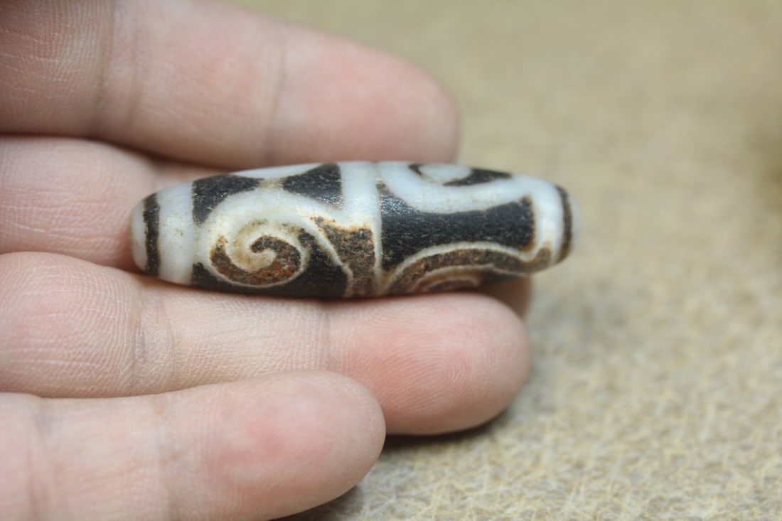 Dzi Bead - 2
