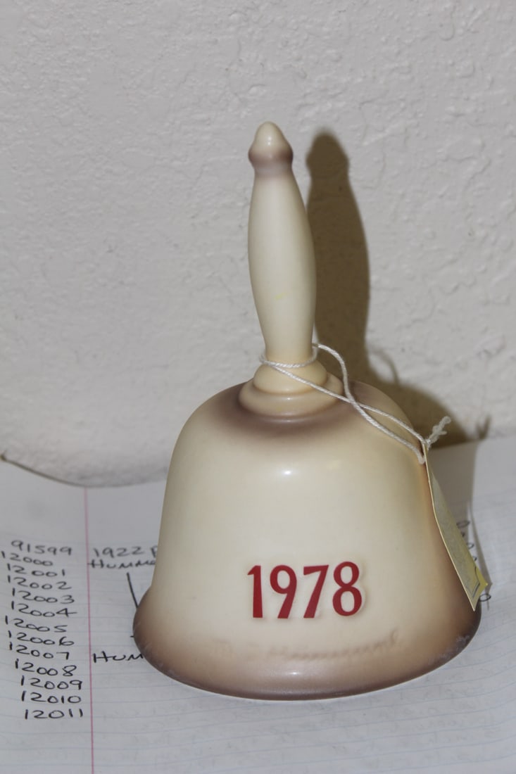 Hummel Bell - 2