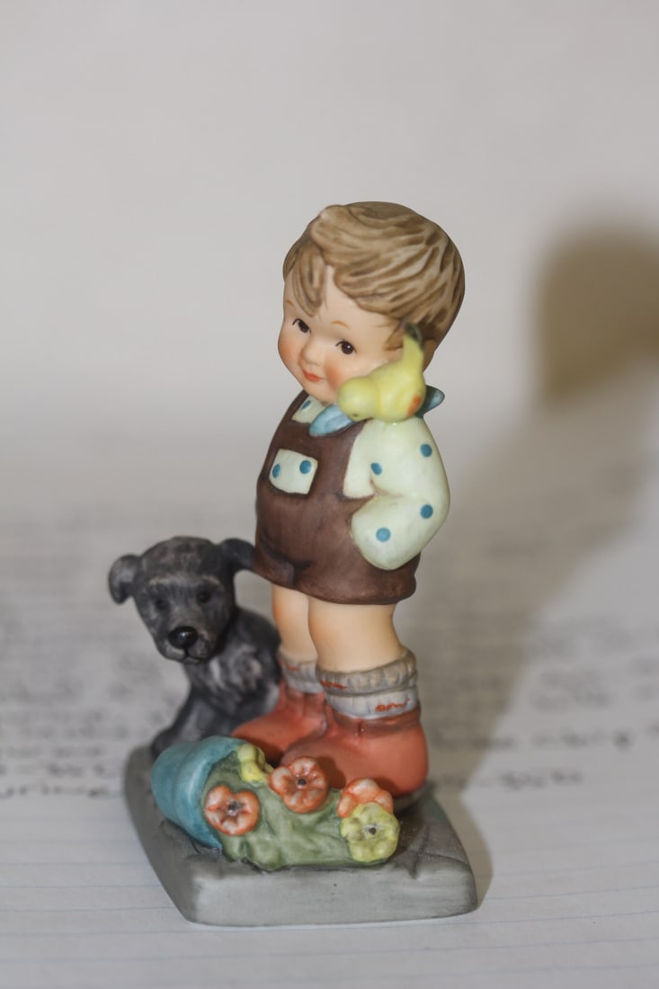 Hummel Figurine - 4