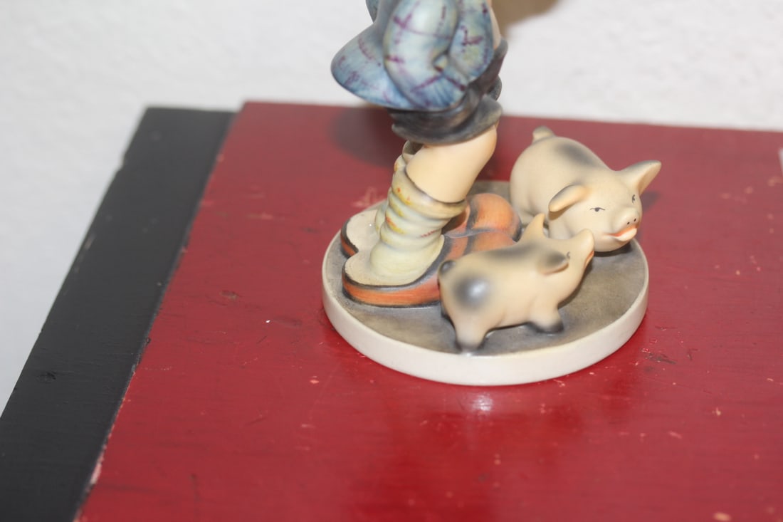 Hummel Figurine - 5