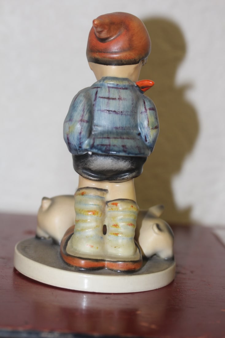 Hummel Figurine - 8
