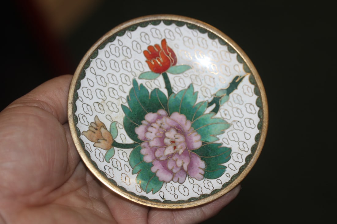 Chinese Cloisonne Small Dish: 4" in diameter