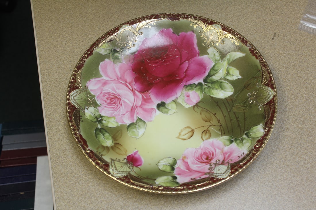 Rose nippon Plate: hand painted 10 7/8" in diameter