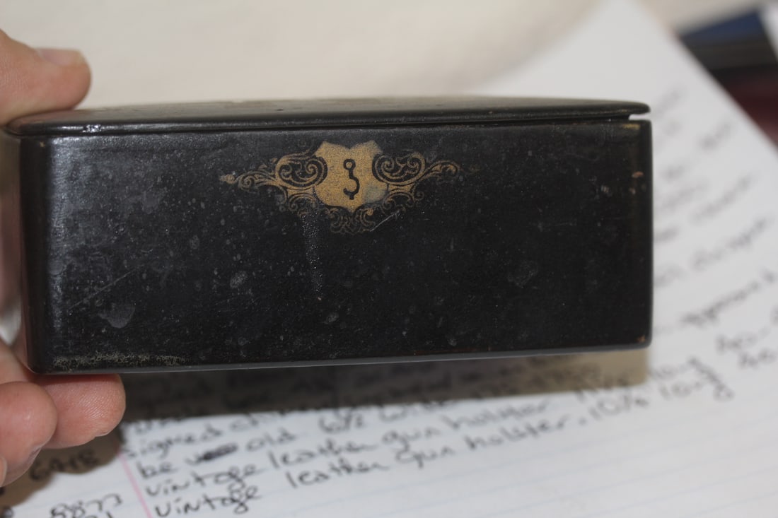 Chinese Export Laxquer Box - 4