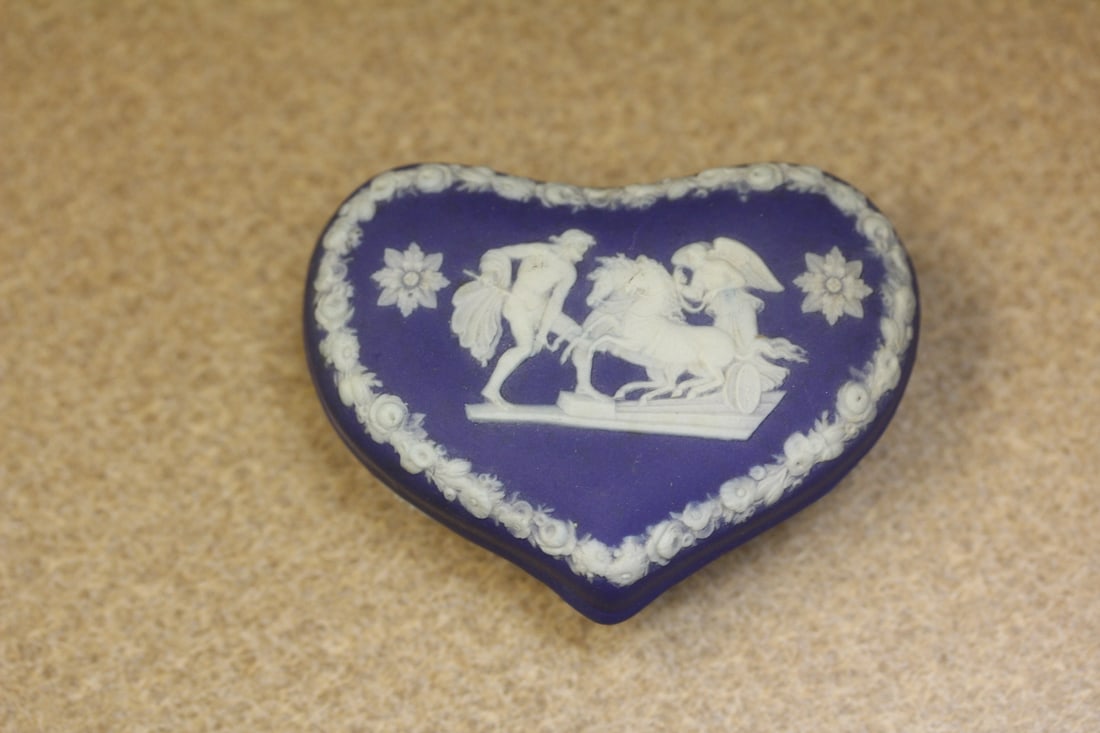 Wedgwood Heart Trinket Box: jasperware - 3 1/4" across