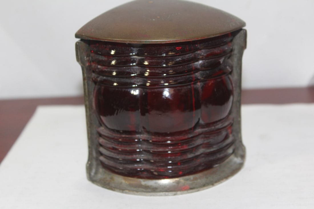 A Vintage Red Emergency Light: 3 3/4" tall
