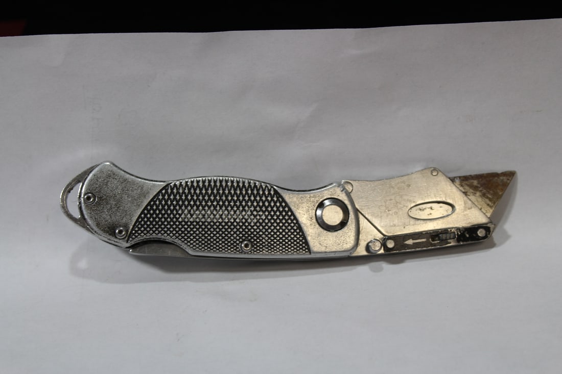 A Pocket Knife: 4 1/8" long