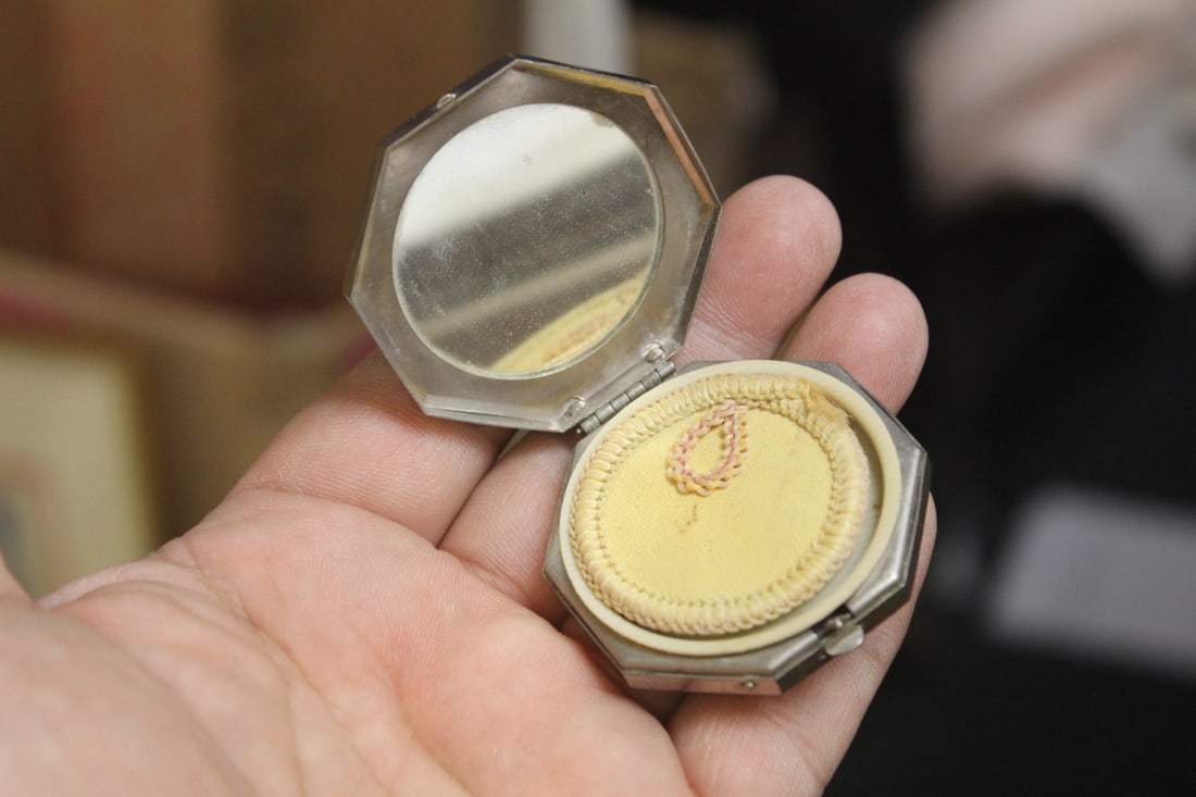 Small Antique Compact - 4