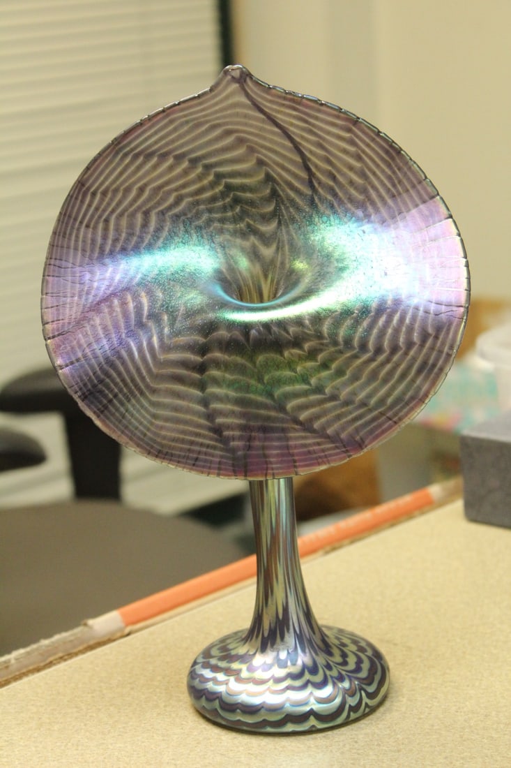Signed Jack in the Pulpit Artglass Vase: by Correia - iridescent - well made - 11 1/4" tall