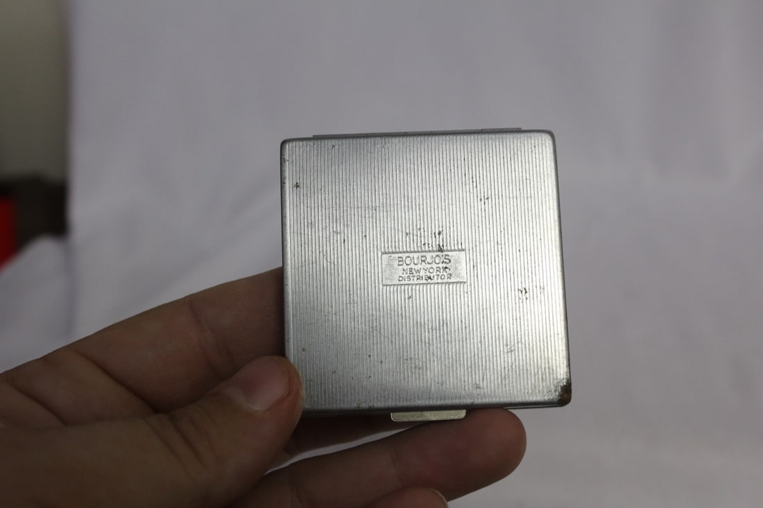 A Signed Compact - 6