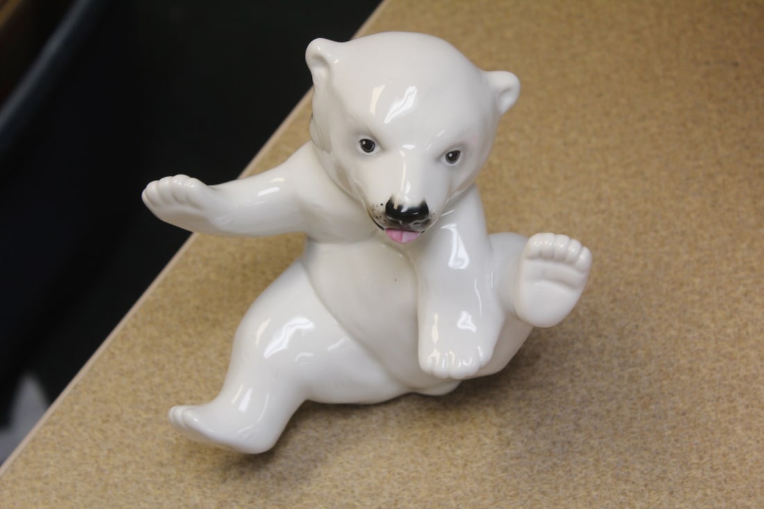 KPM Porcelain Bear