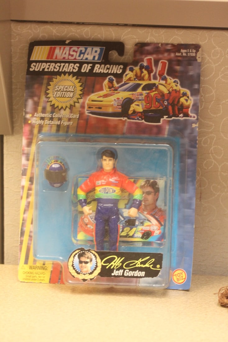 Jeff Gordon Plastic Figurine: superstars of racing - unopen