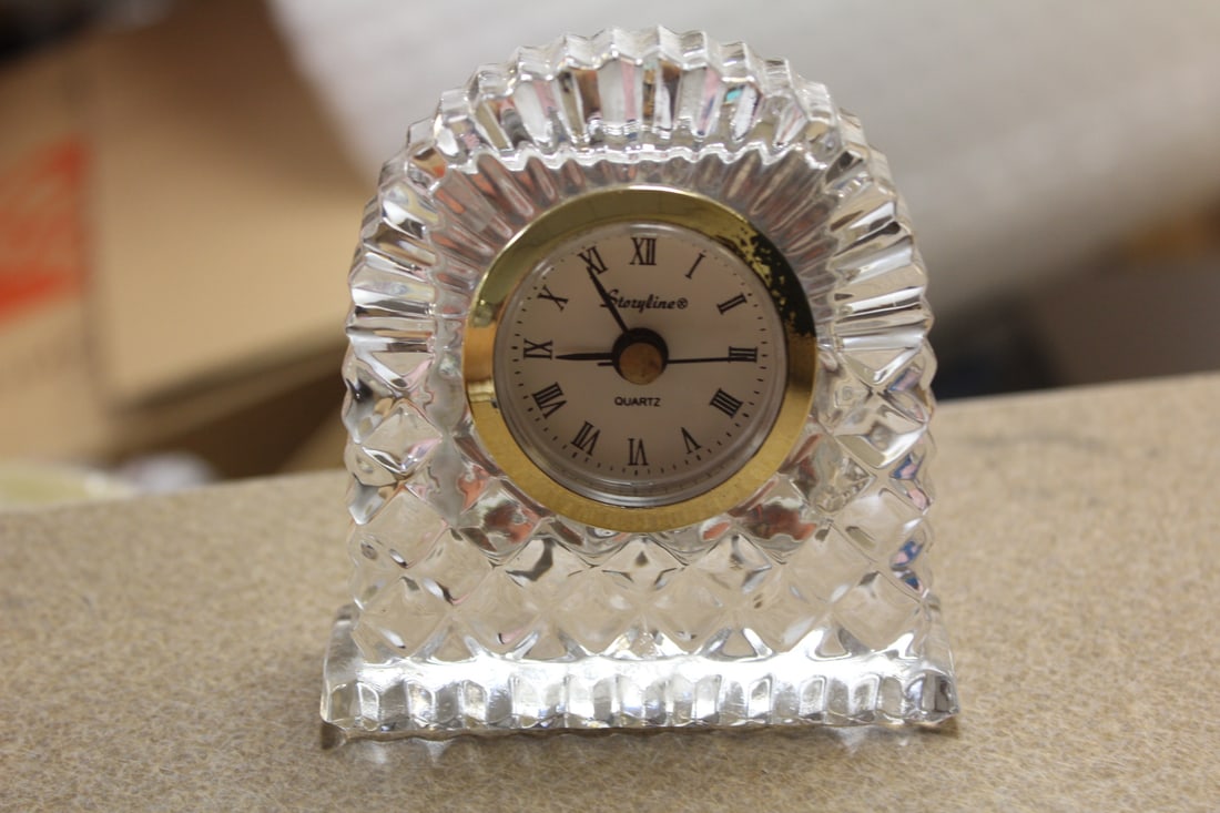 Stayline Glass or Crystal Clock (1 of 7)